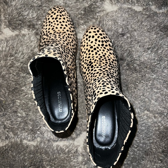 Cheetah print booties - Picture 2 of 4